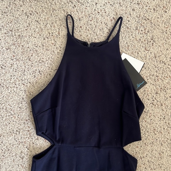 Soprano Cut Out Bodycon Midi Dress - Picture 5 of 8